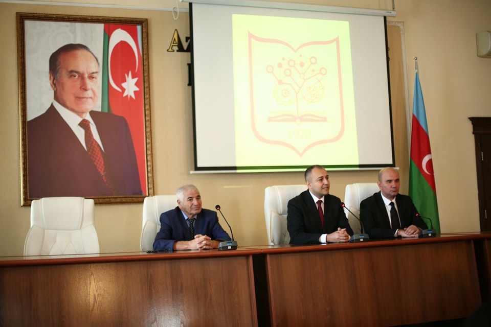 Yüngül sənaye mühəndisliyi və logistika fakültəsinin I kurs tələbələri ilə görüş keçirilib