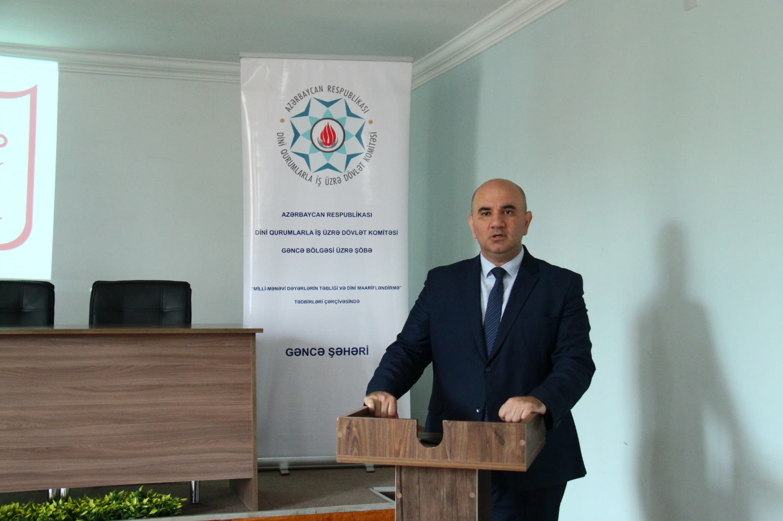"Yeniyetmə və gəncləri dini radikalizm və ekstremizm təhlükəsindən qoruyaq" mövzusunda maarifləndirici tədbir keçirilib