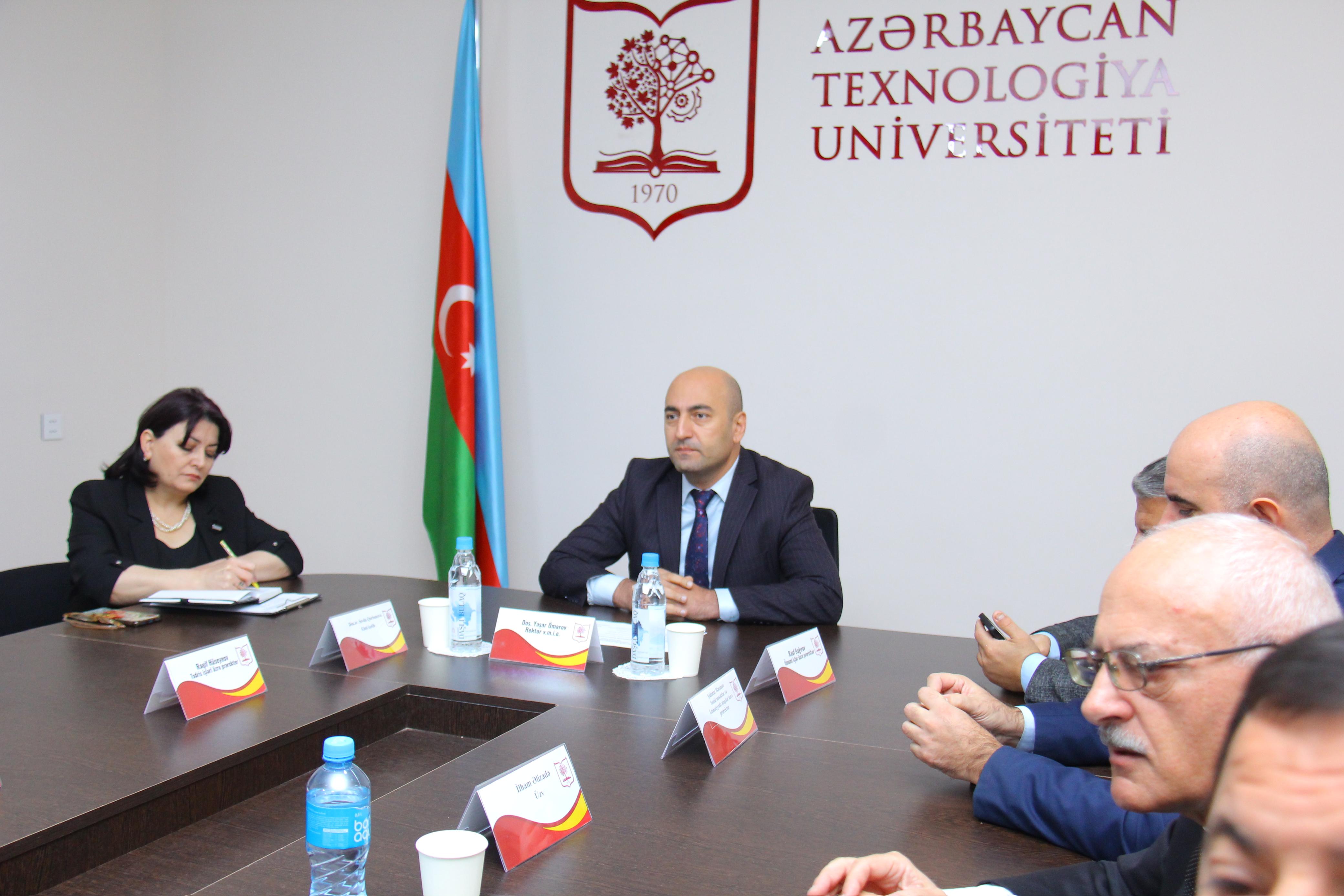 Elmi Şuranın növbəti iclası keçirilib