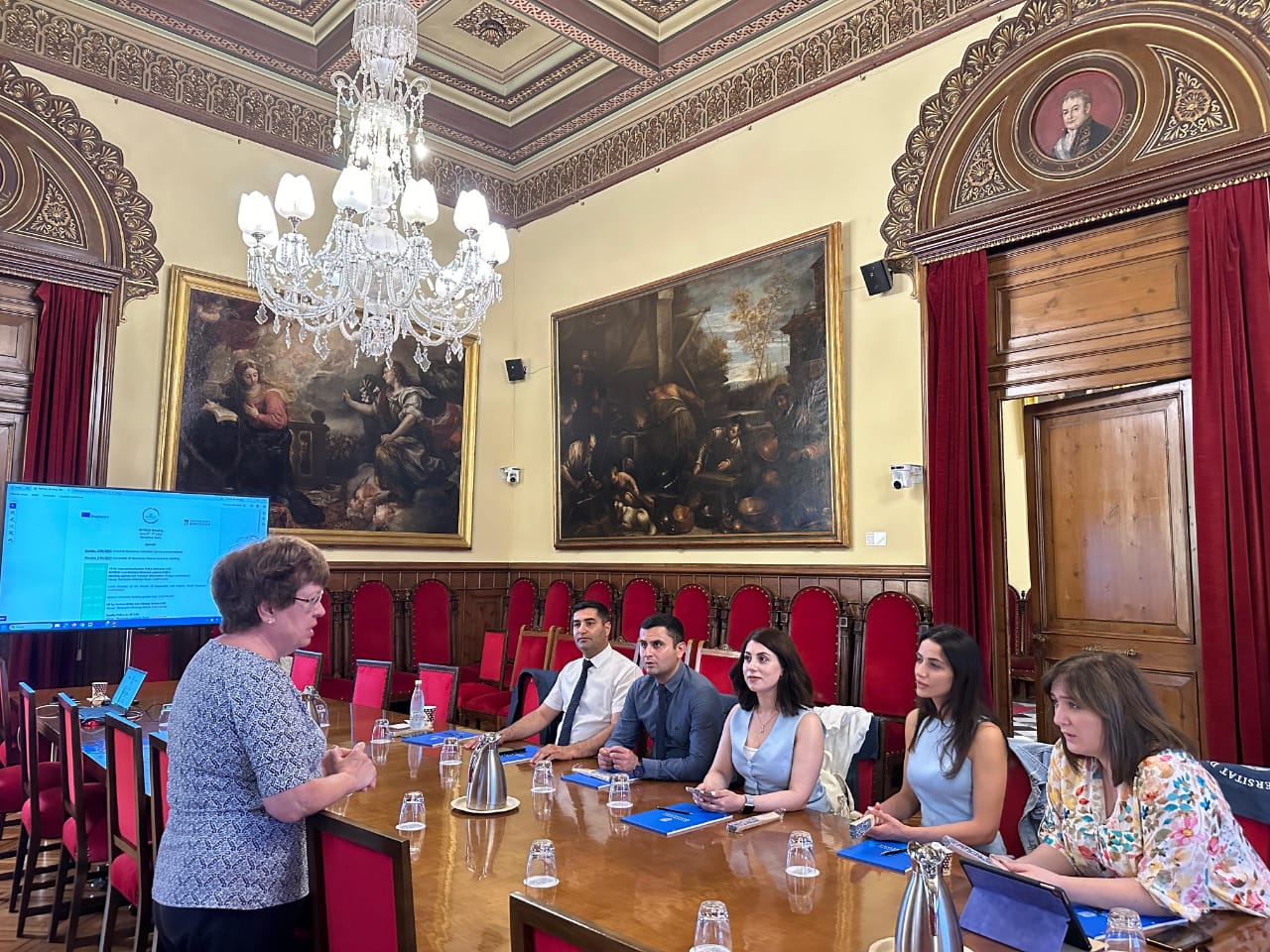 “REFRESH” layihəsi çərçivəsində İspaniya Krallığının Barselona Universitetinə (UB) təcrübə səfəri baş tutub