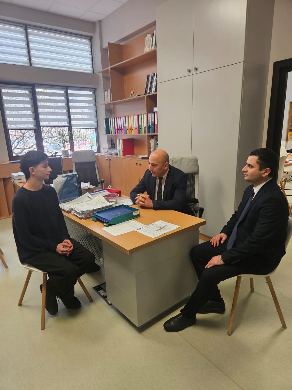 Rektor Yaşar Ömərov Rumıniyada ATU tələbəsi ilə görüşüb