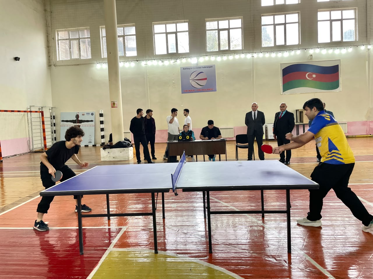 ATU tələbələri Zəfər Gününə həsr olunmuş tennis yarışında qüvvələrini sınayıblar