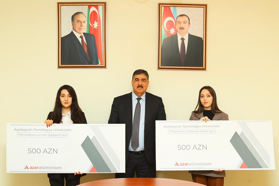 ATU tələbələri üçün təsis edilən təqaüdlər ilk sahiblərinə təqdim edilib