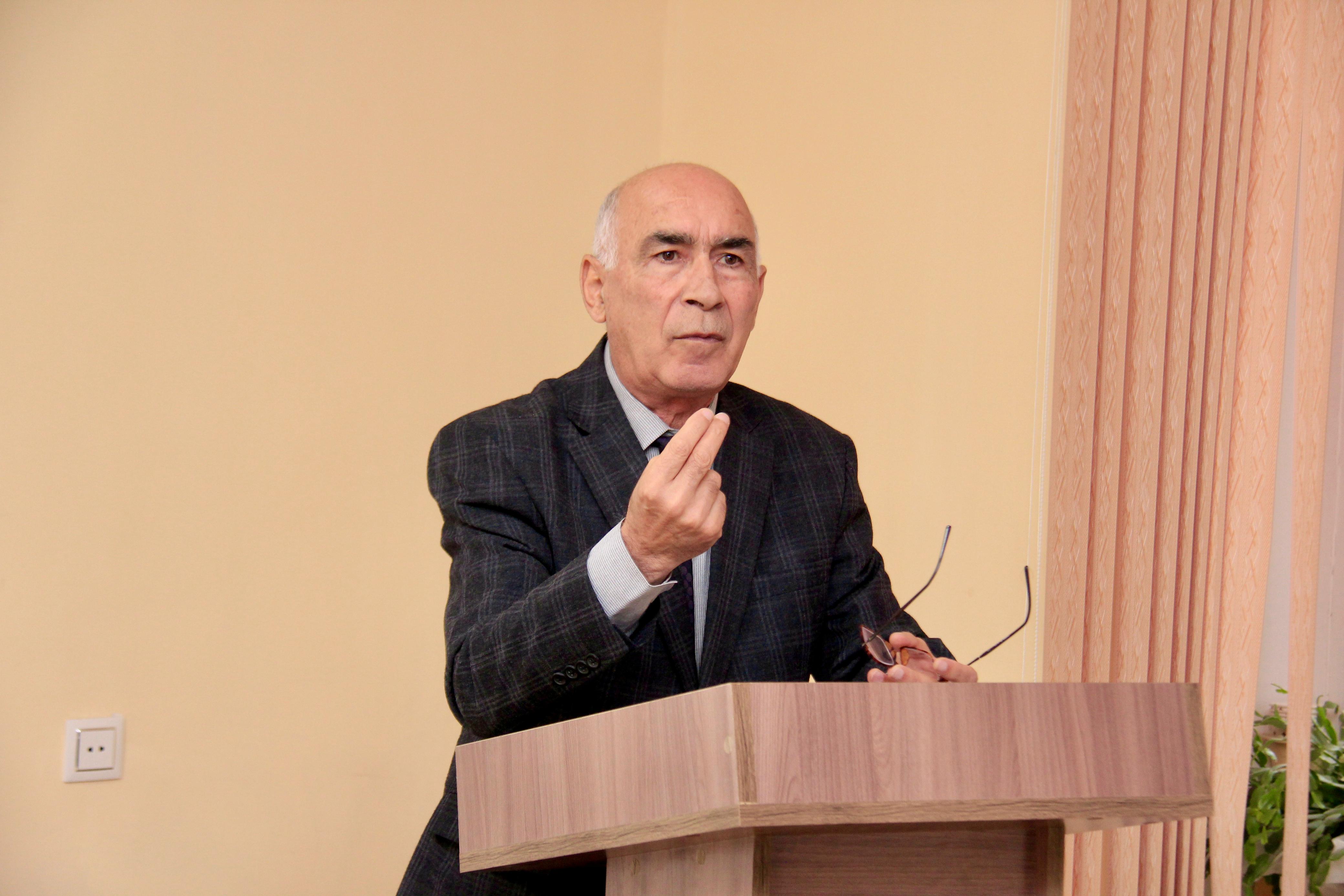 Azərbaycan Texnologiya Universitetində gənc müəllimlər üçün ustad dərsləri