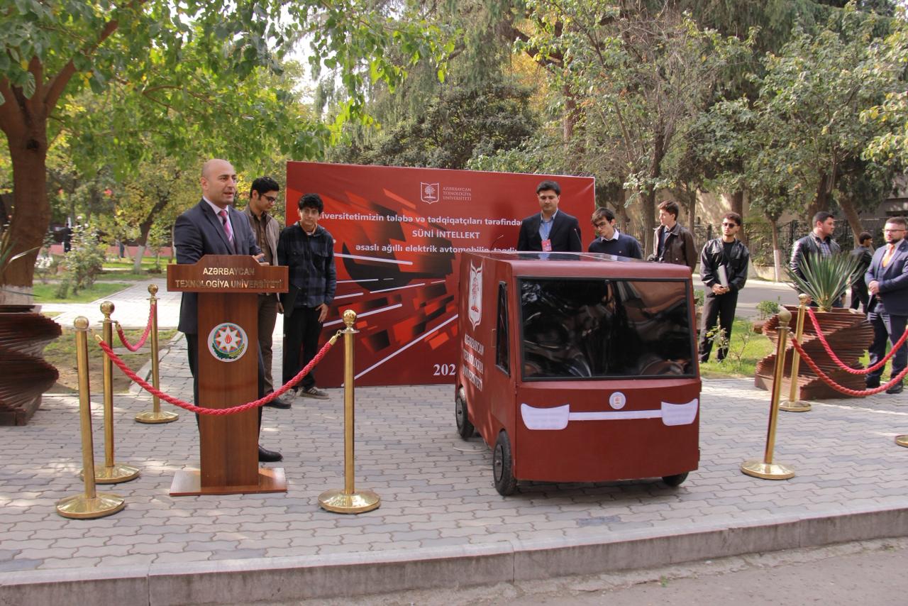 ATU-da ilk süni intellekt əsaslı ağıllı elektrik avtomobilinin təqdimatı keçirilib