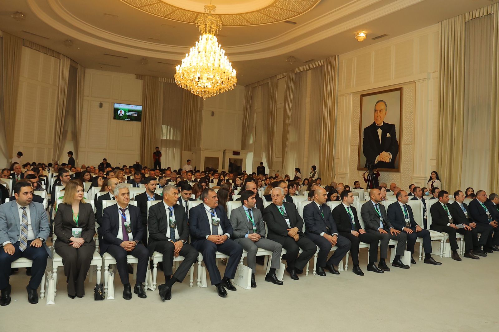 Ulu Öndər Heydər Əliyevin 100 illiyinə həsr olunmuş "Qida Sənayesi və Qida Təhlükəsizliyi" forumu keçirilib
