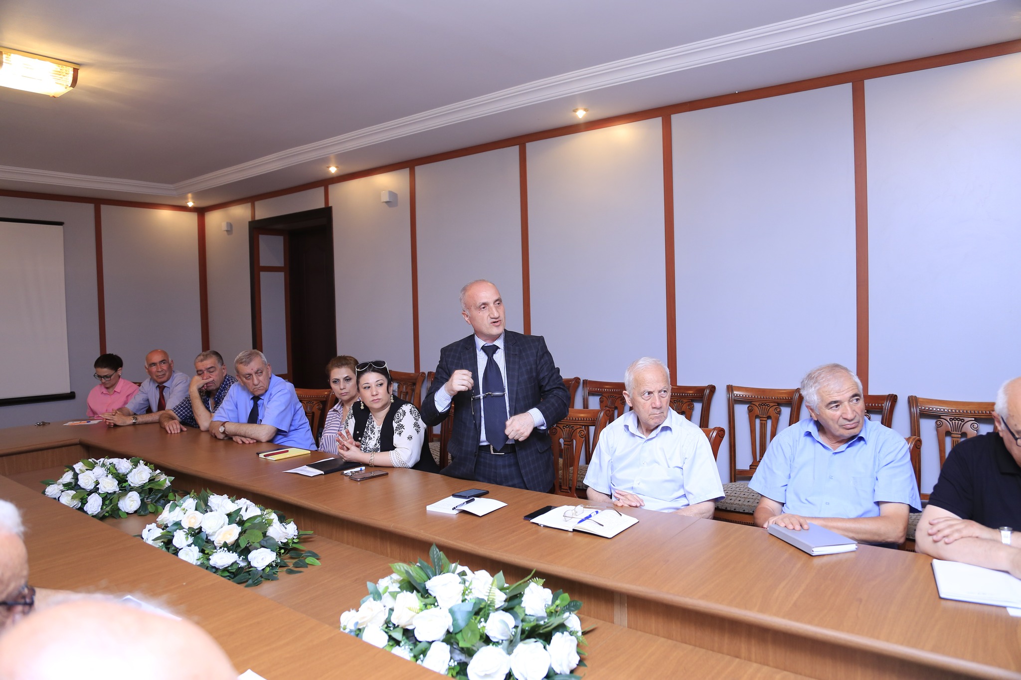 Yaz semestrinin imtahan sessiyasına hazırlıqla bağlı iclas keçirilib