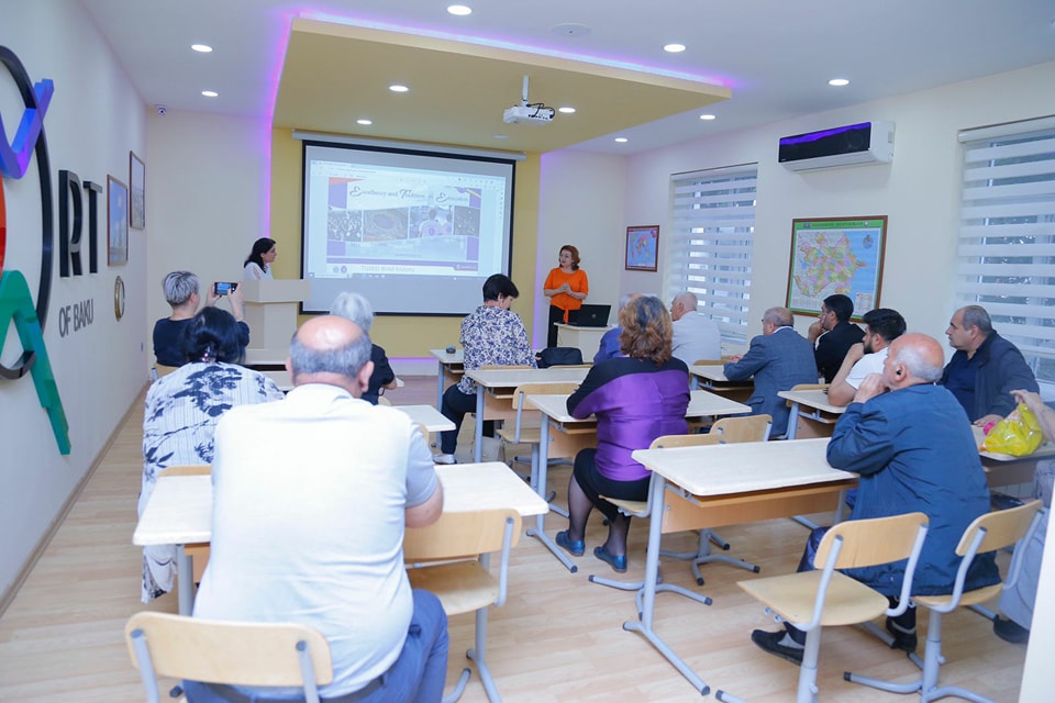 Rumıniyanın ``Gheorghe Asachi`` İasi Texniki Universitetinin nümayəndələri Erasmus+ proqramı çərçivəsində Azərbaycan Texnologiya Universitetində səfərdə olublar